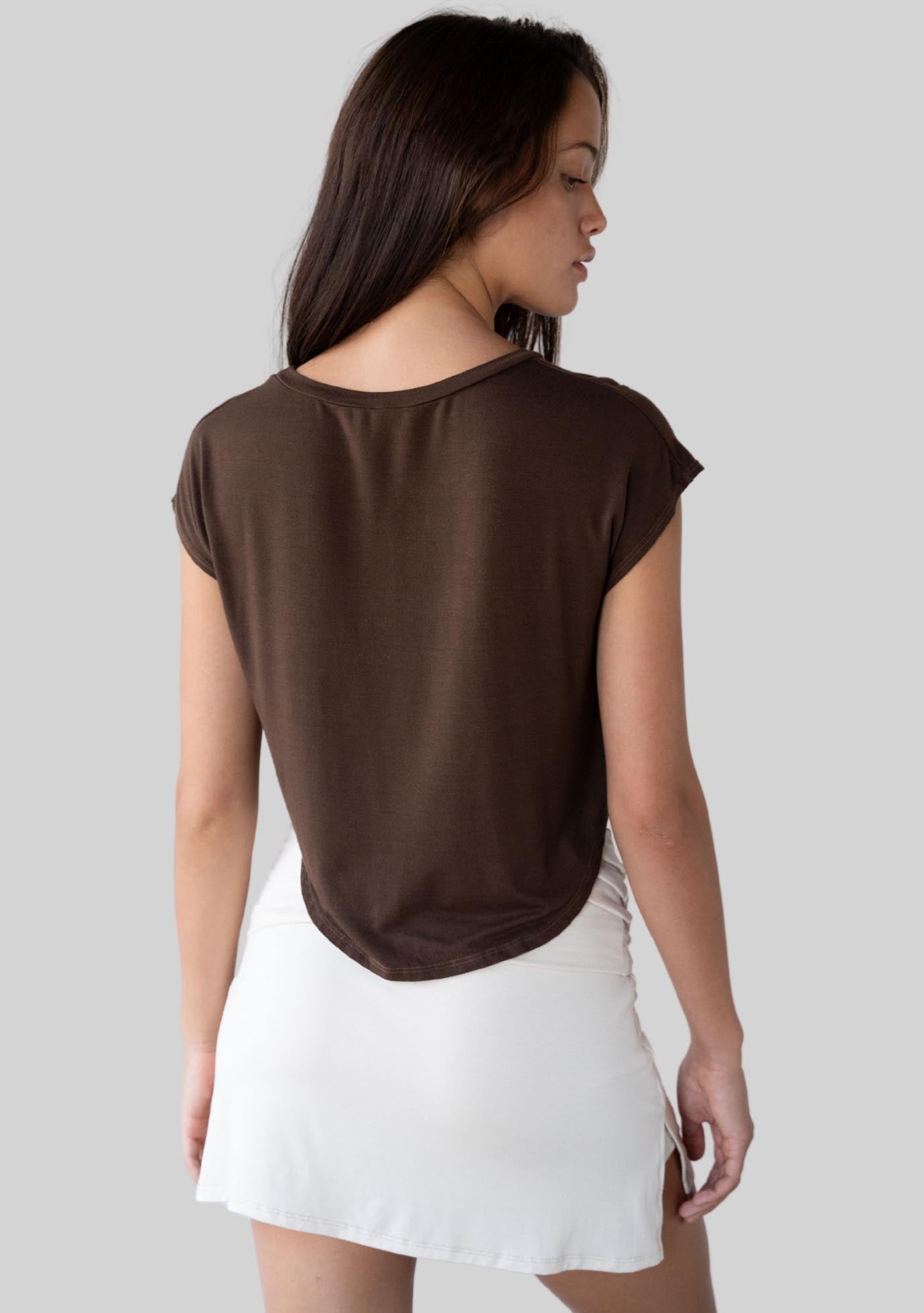 Jala Easy Tee in Espresso - back view
