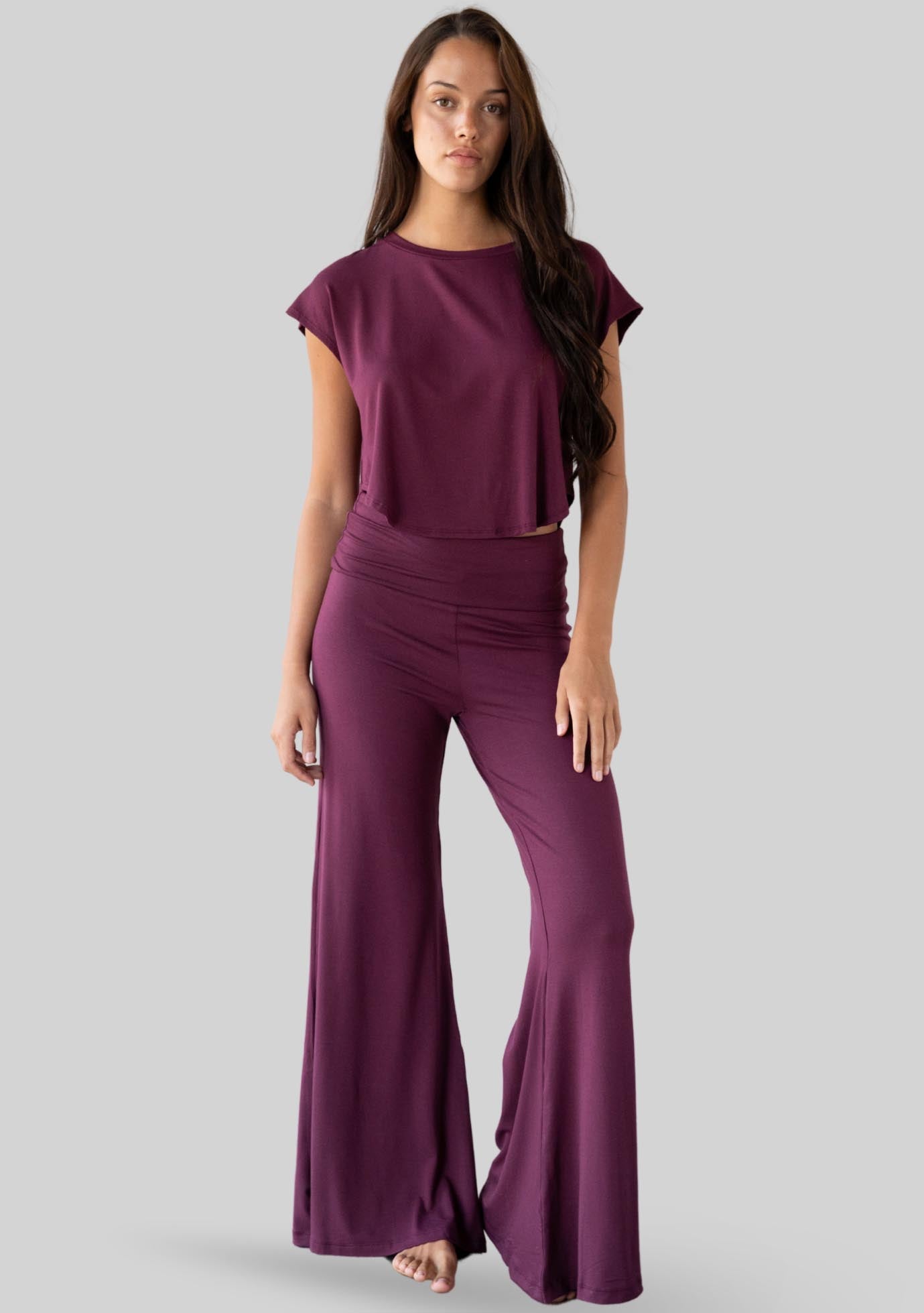 Jala Easy Tee in Merlot - detail view