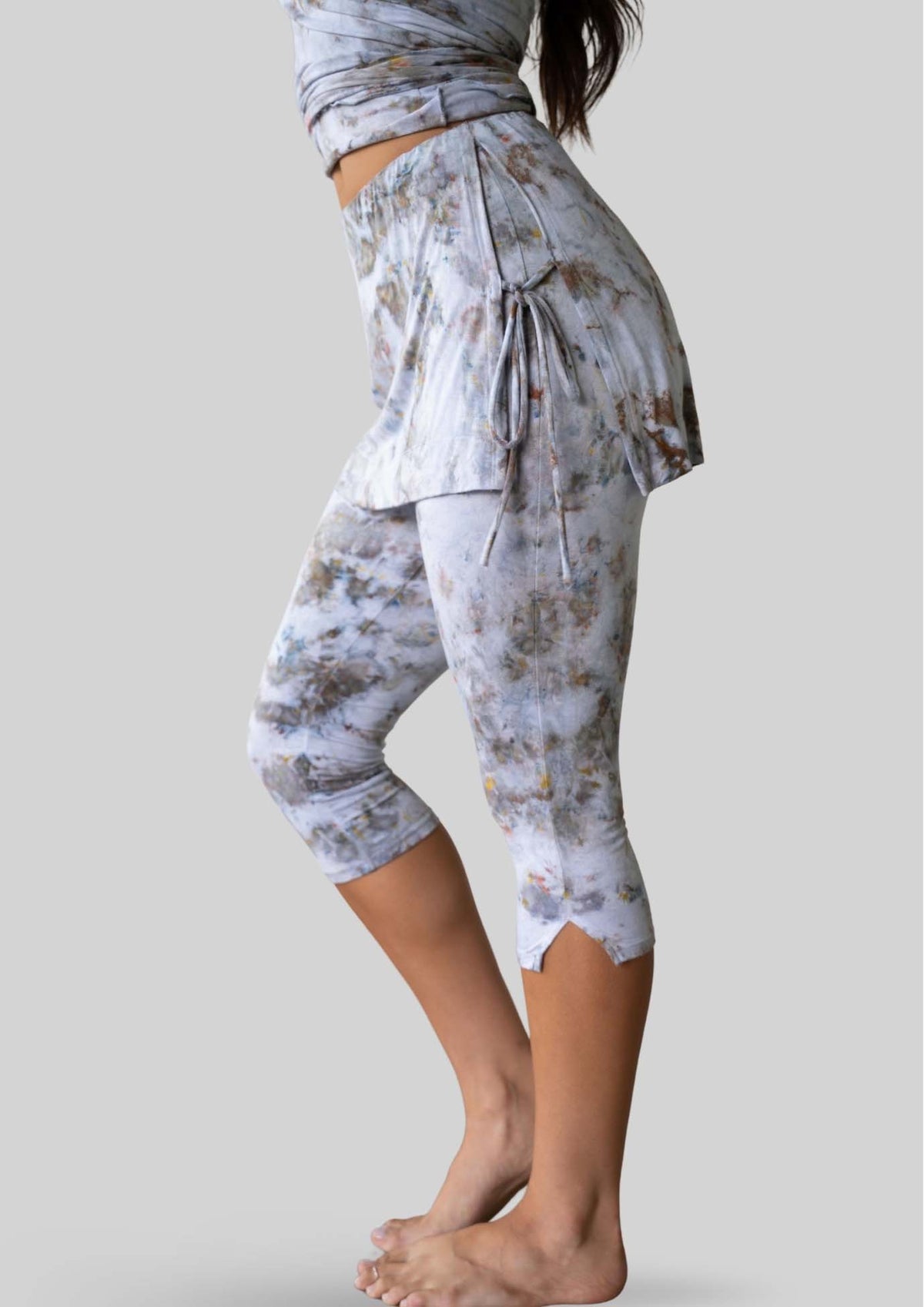 Side view of the JALA Luna Capri in Morel showing the side slit