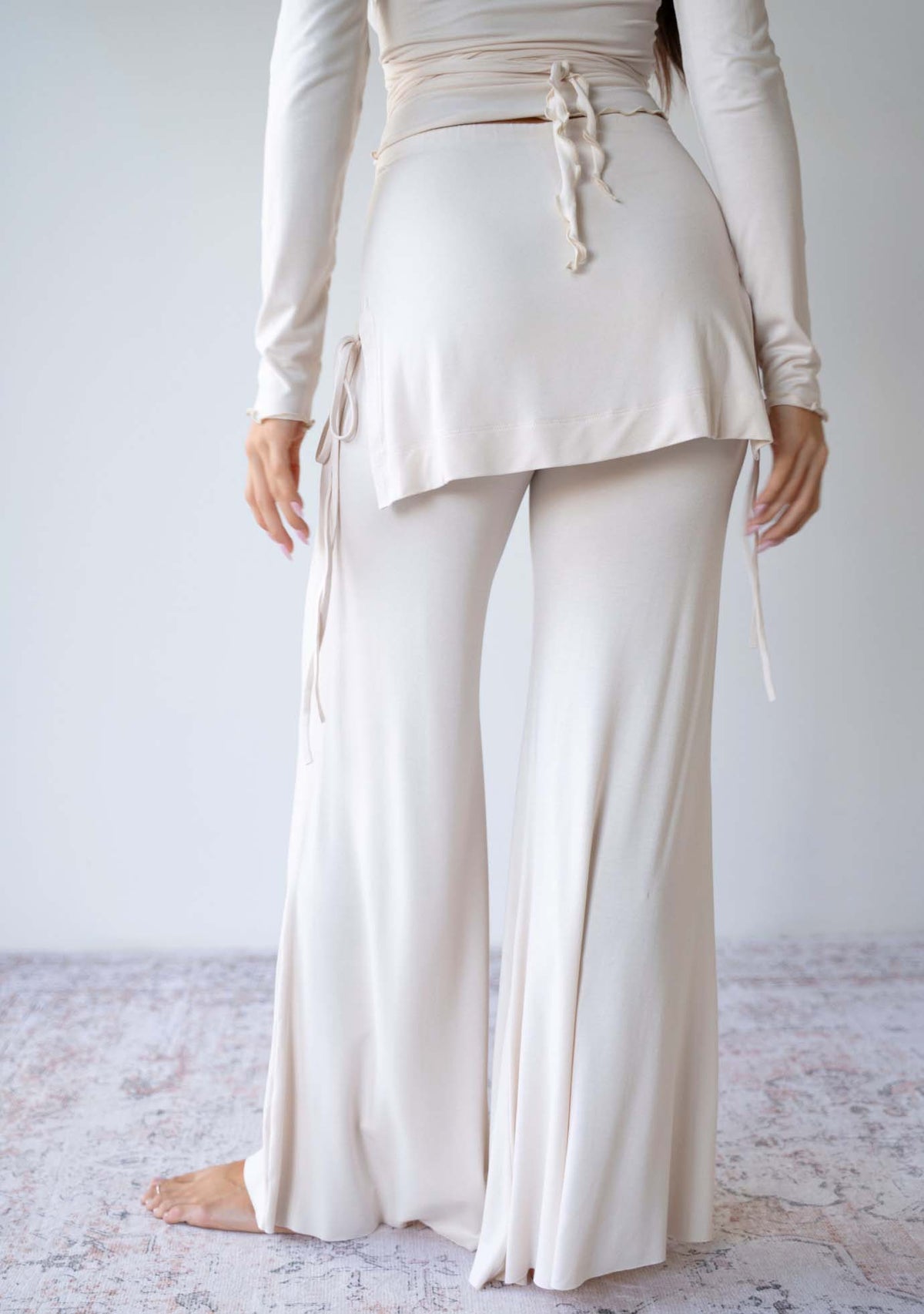 Back view of the JALA Luna Pant in Cream