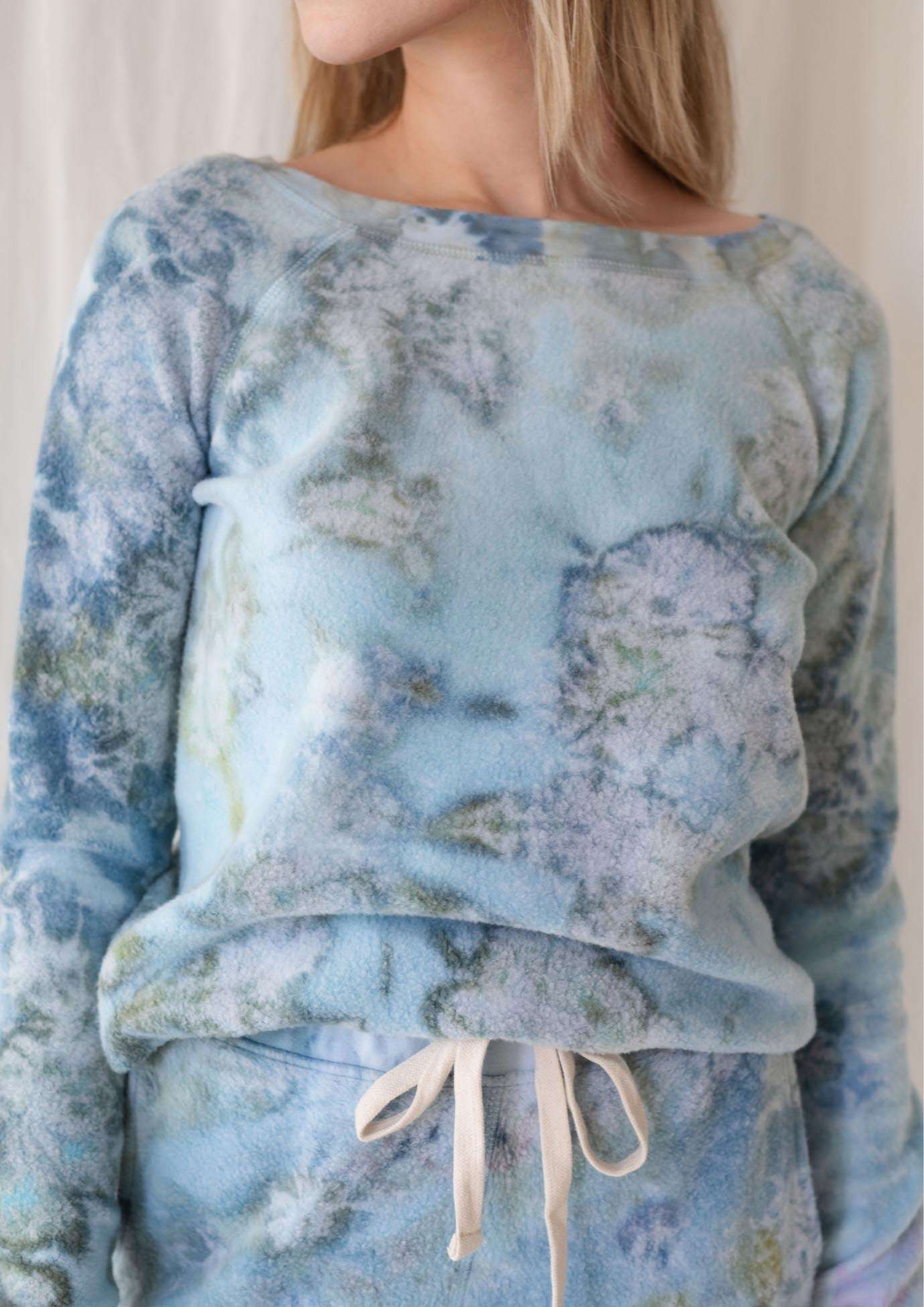 Chill Pullover