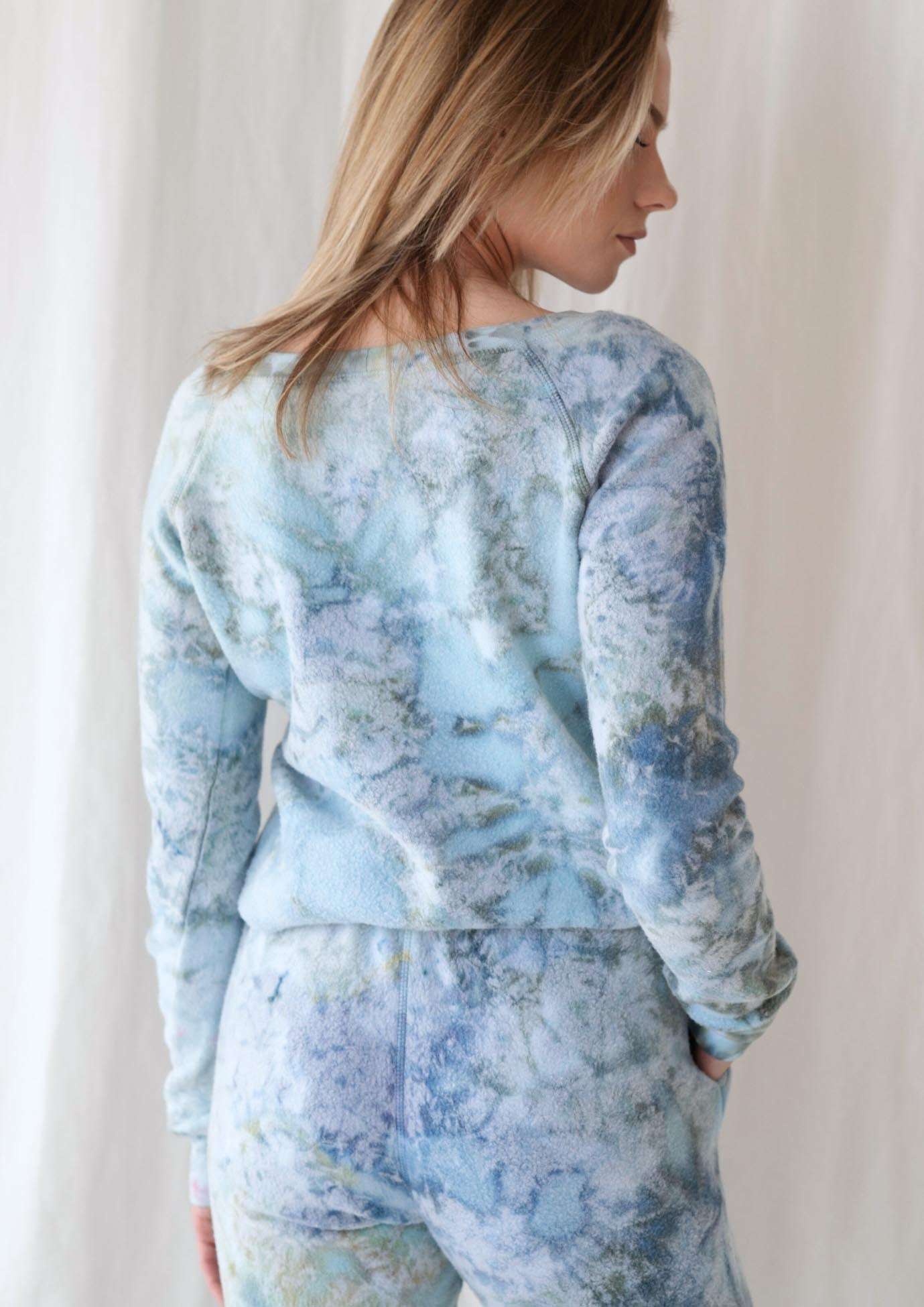 Chill Pullover