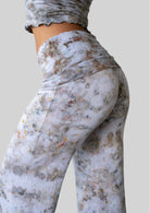 Close up of the roll down waist on the JALA Chill Yoga Pant in Morel