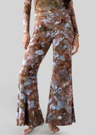 Jala Chill Yoga Pant in Terra - model photo. [label] Amelia is 5'9" S Reg