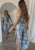 Jala Whisper Tank in Seaweed - video showing clothing movement